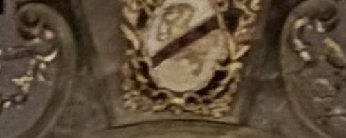 Wappenmedaillon über dem Sebastiansbild